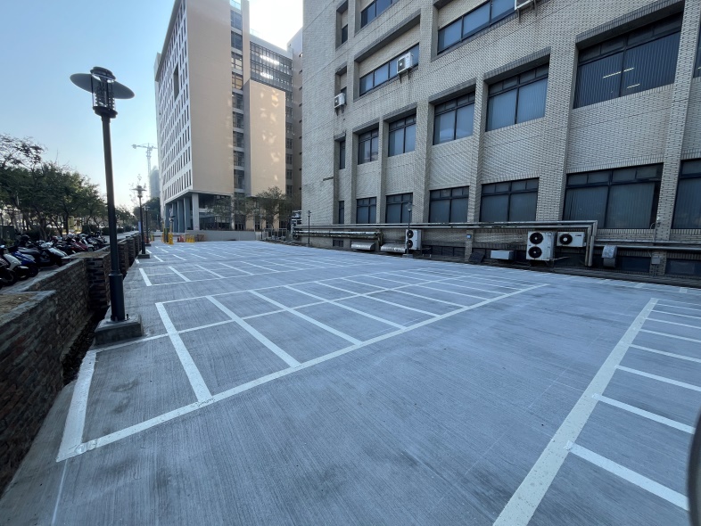 新設置復健二區停車場環境圖3